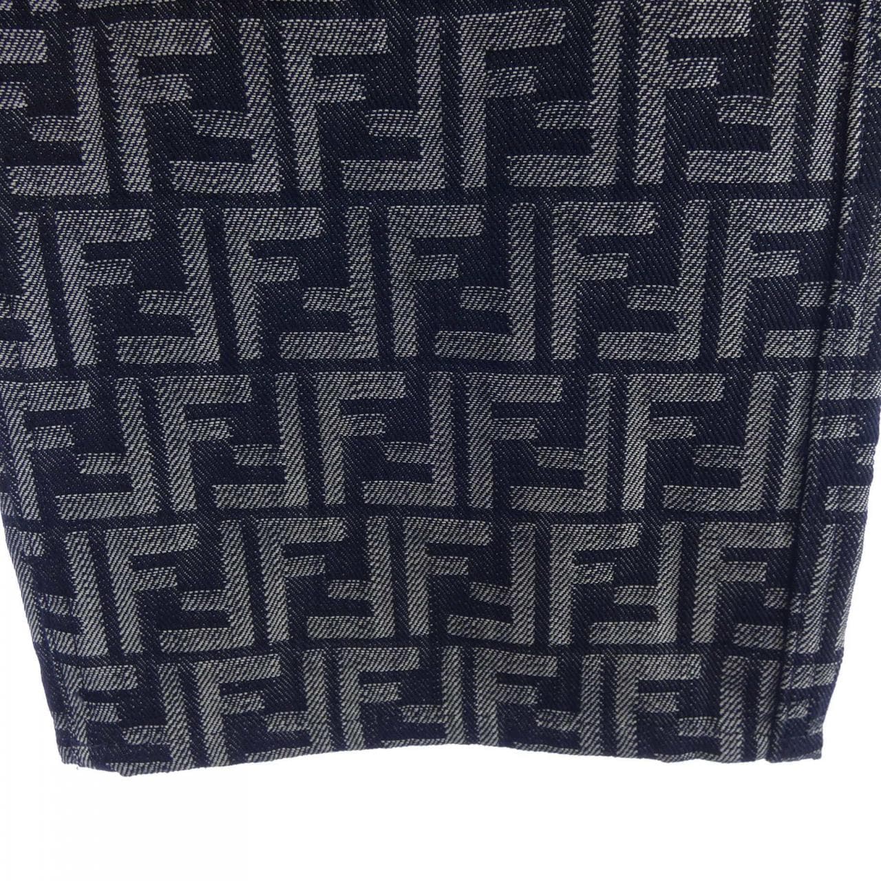 フェンディ FENDI パンツ
