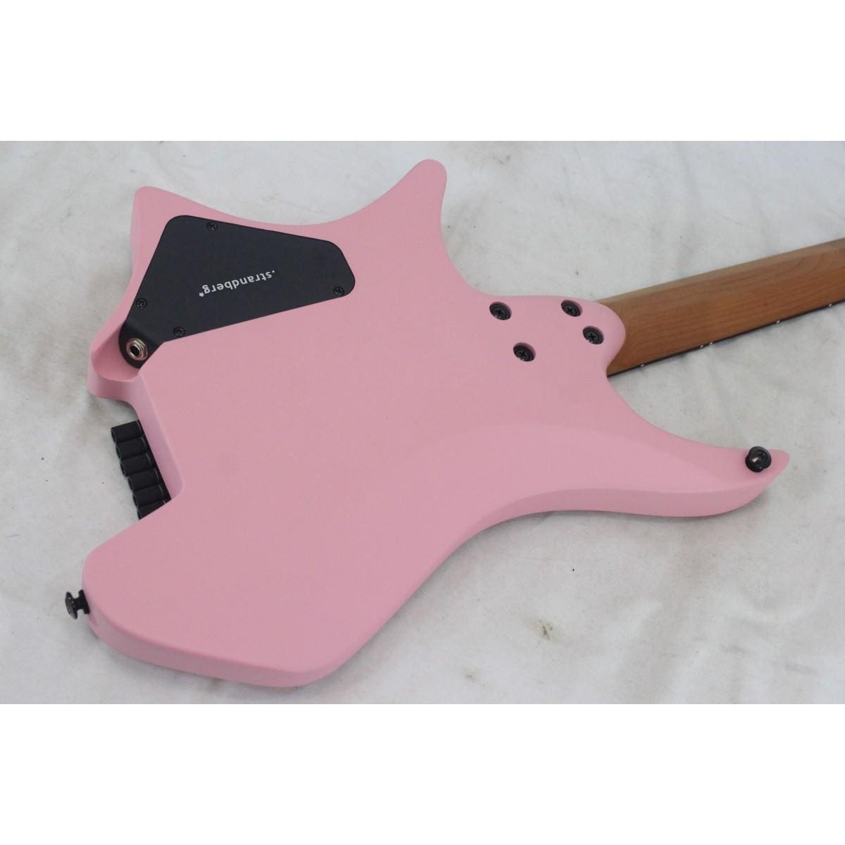 ＳＴＲＡＮＤＢＥＲＧ　Ｂｏｄｅｎ　Ｅｓｓｅｎｔｉａｌ　６