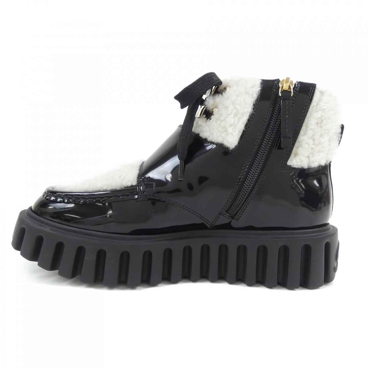 ロジェヴィヴィエ ROGER VIVIER ブーツ