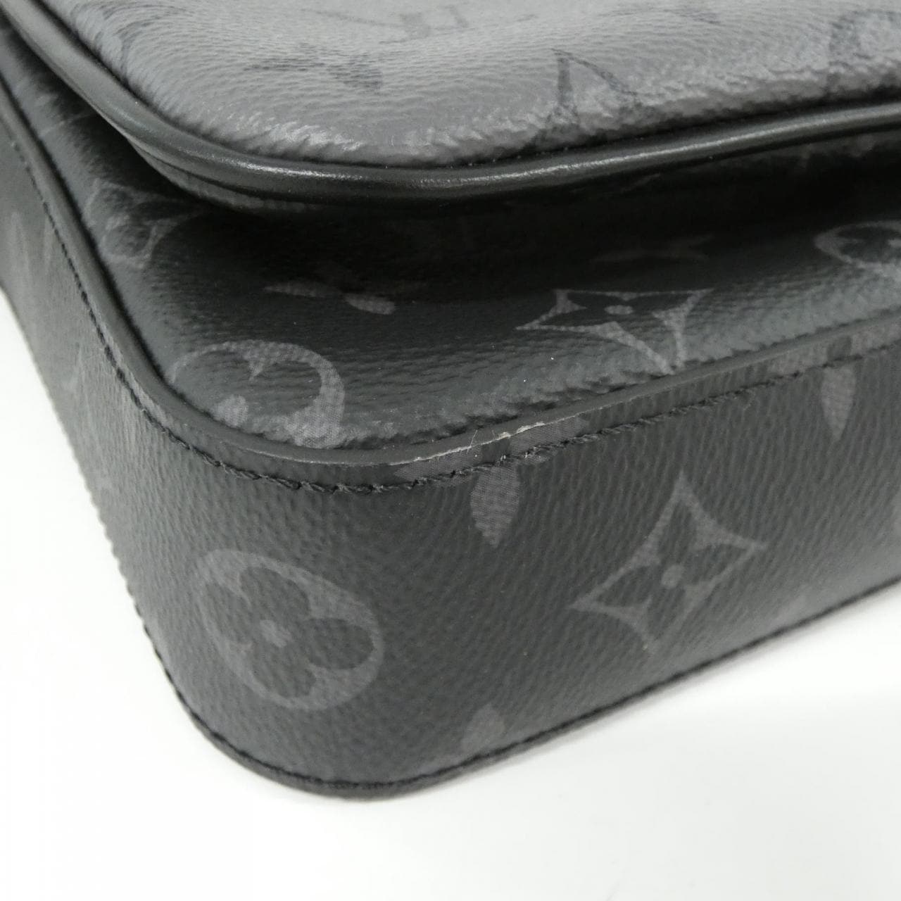 ルイヴィトン モノグラム エクリプス リバース トリオ メッセンジャー M69443 ショルダーバッグ