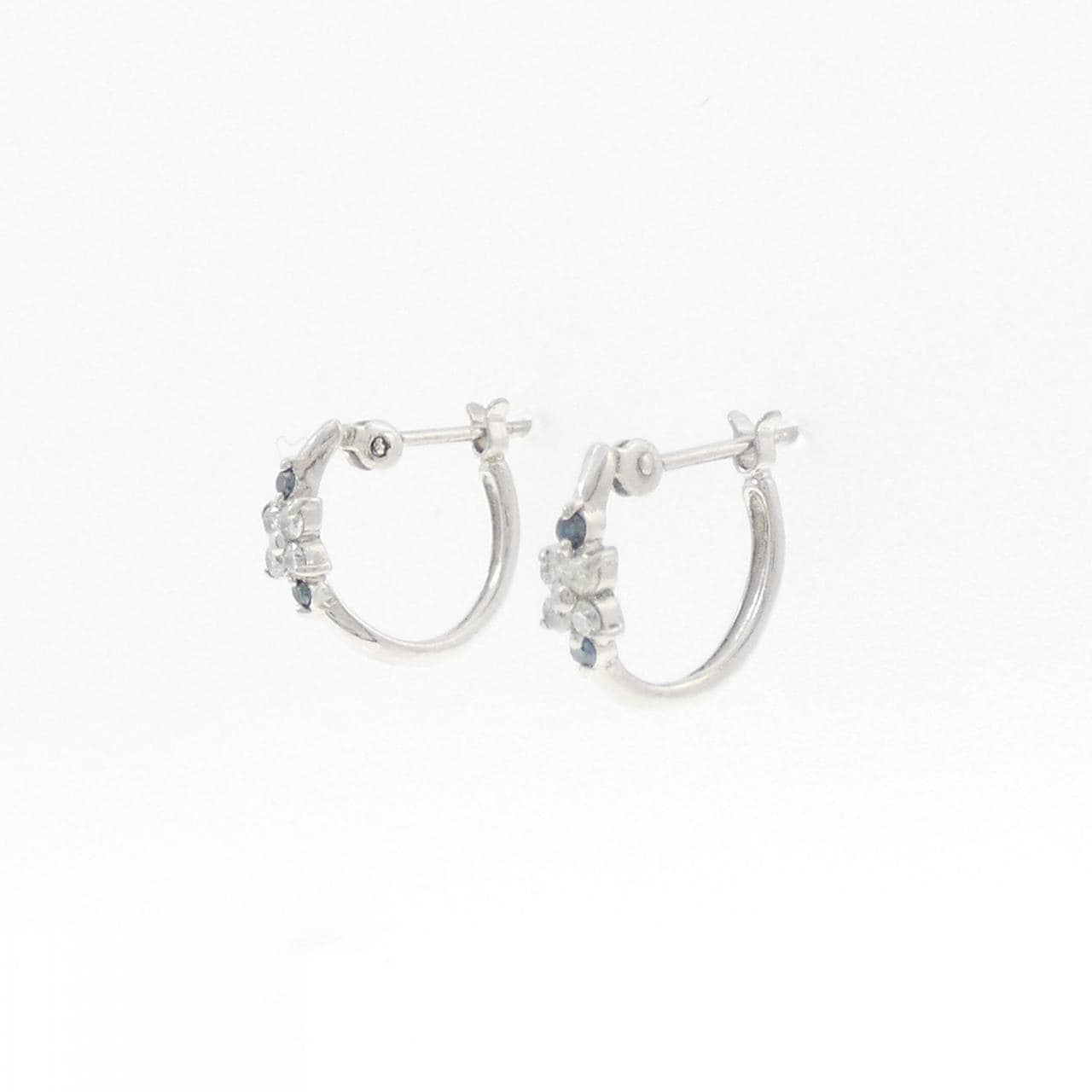 PT900 フラワー ダイヤモンド ピアス 0.10CT