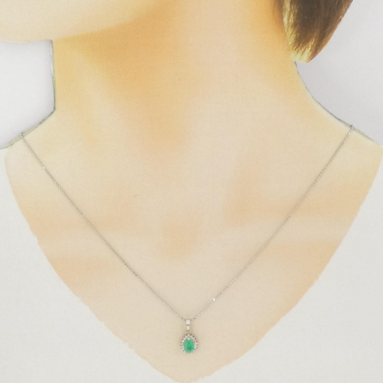 PT900/PT850 エメラルド ネックレス 0.56CT
