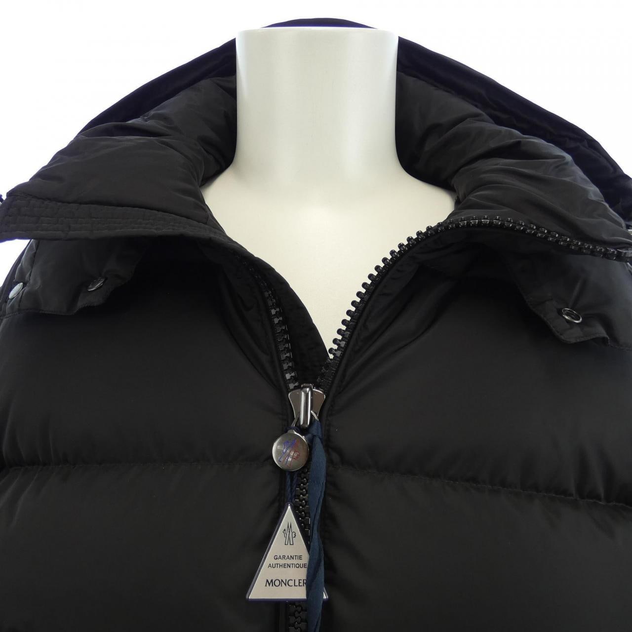 【新品】モンクレール MONCLER ダウンジャケット