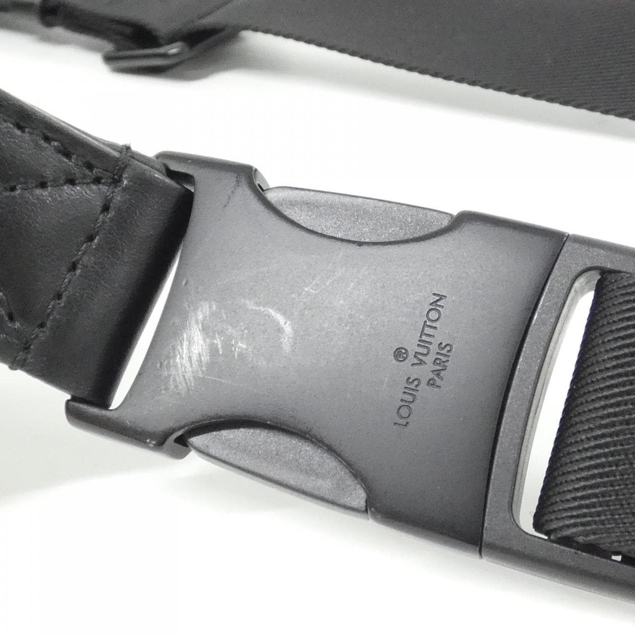 ルイヴィトン モノグラム シャドウ ディスカバリー バムバッグ PM M46036 ショルダーバッグ