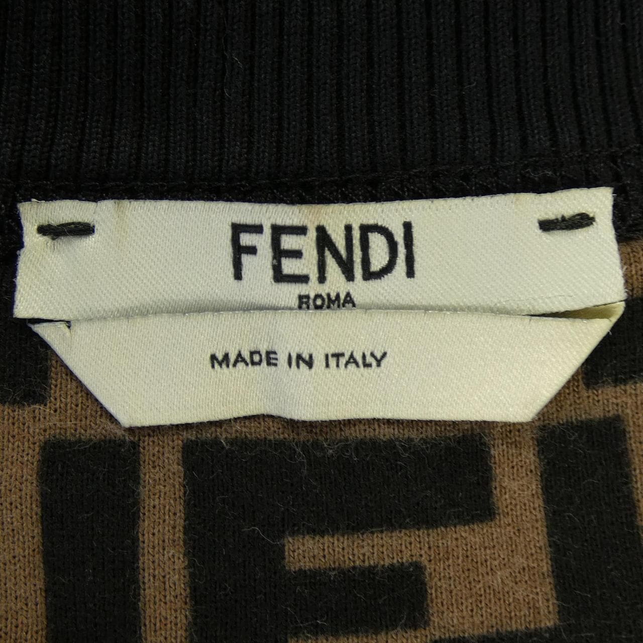フェンディ FENDI FS7102 A5HK トップス