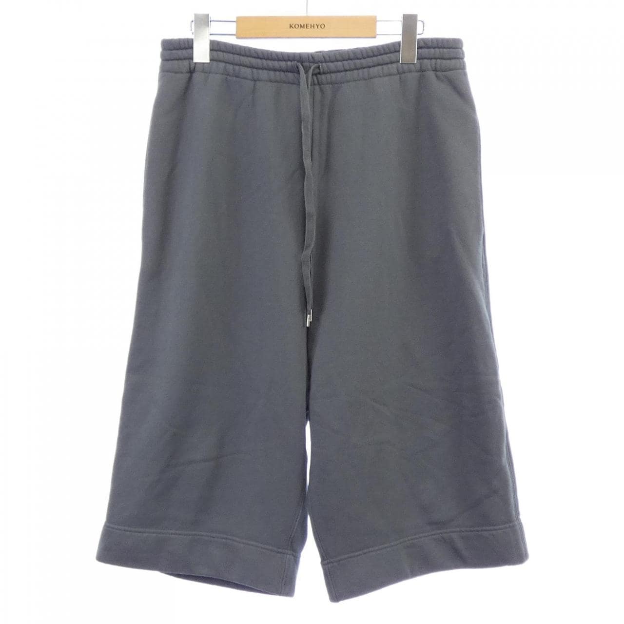 ヌメロヴェントゥーノ N°21 22S-D051-6323 ショートパンツ