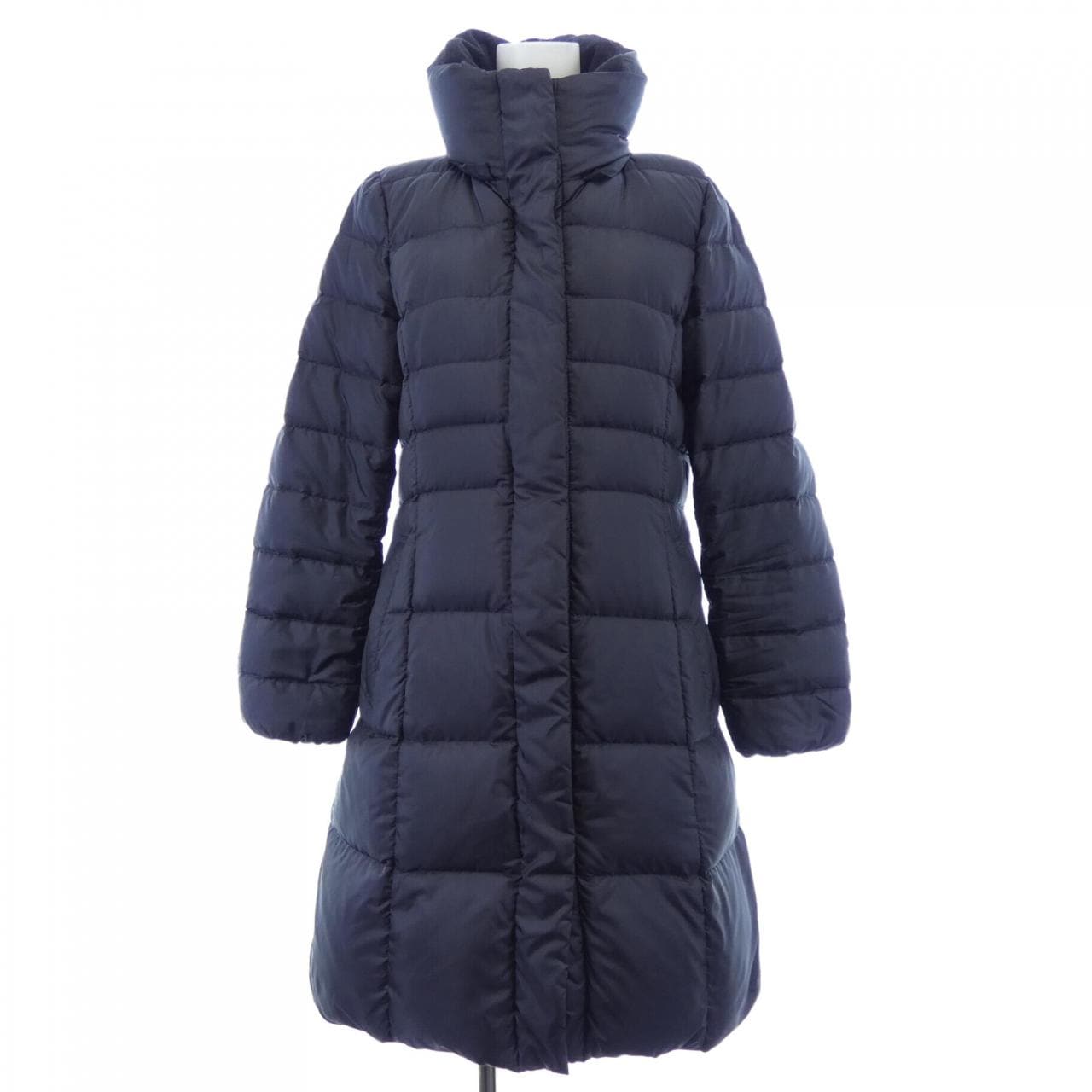 ニジュウサンク 23区 ダウンコート