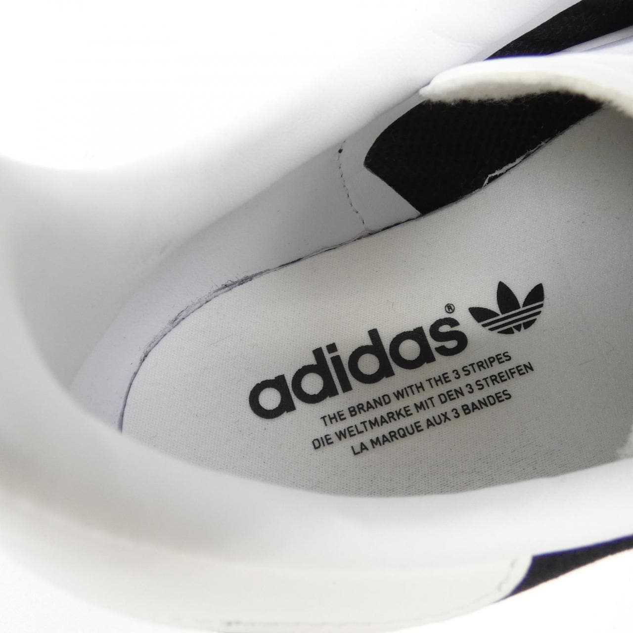 阿迪達斯ADIDAS運動鞋