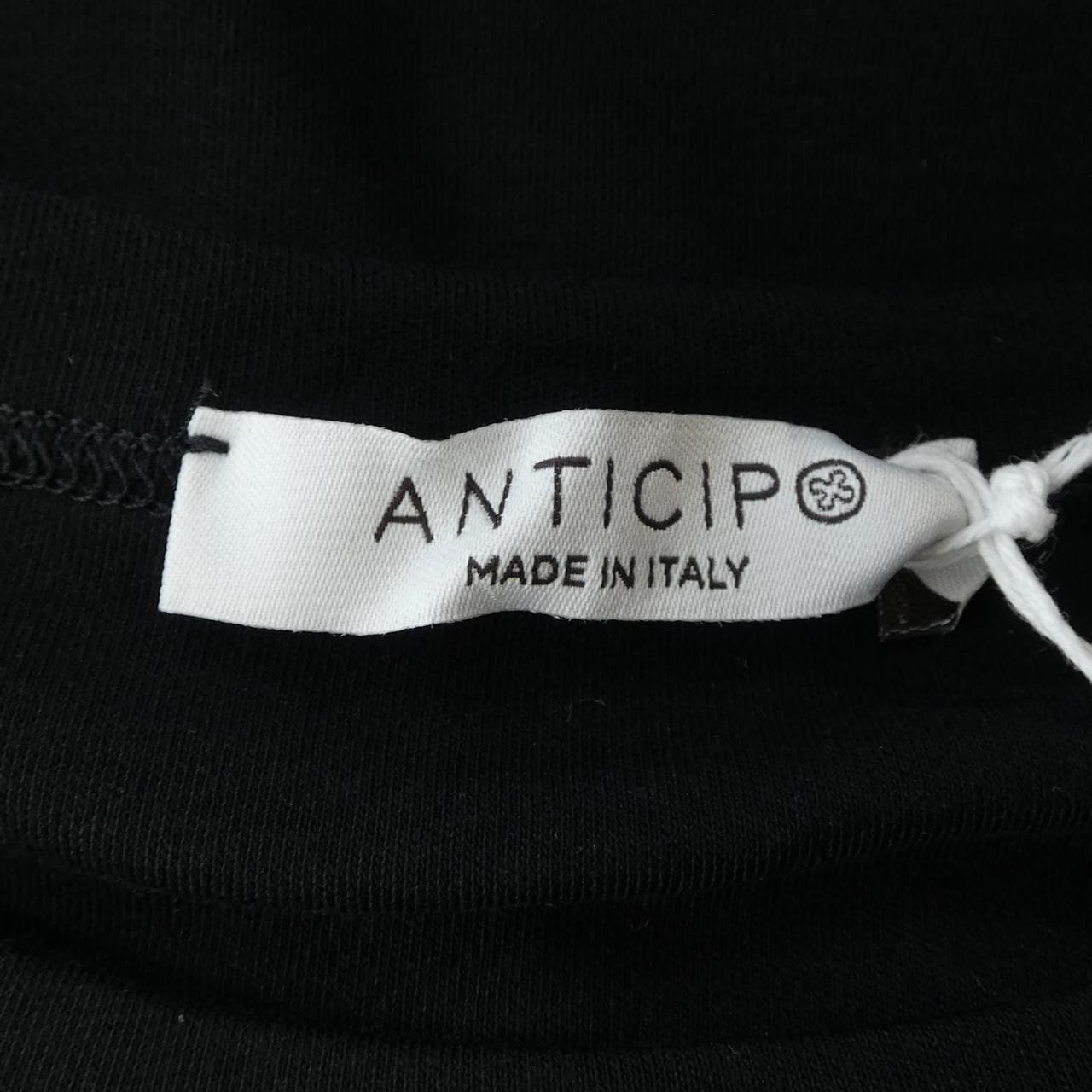 アンティーチポ ANTICIPO Tシャツ