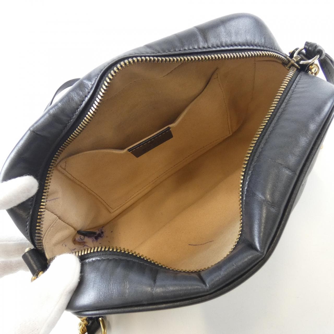 グッチ GG マーモント 447632 DTD1T ショルダーバッグ
