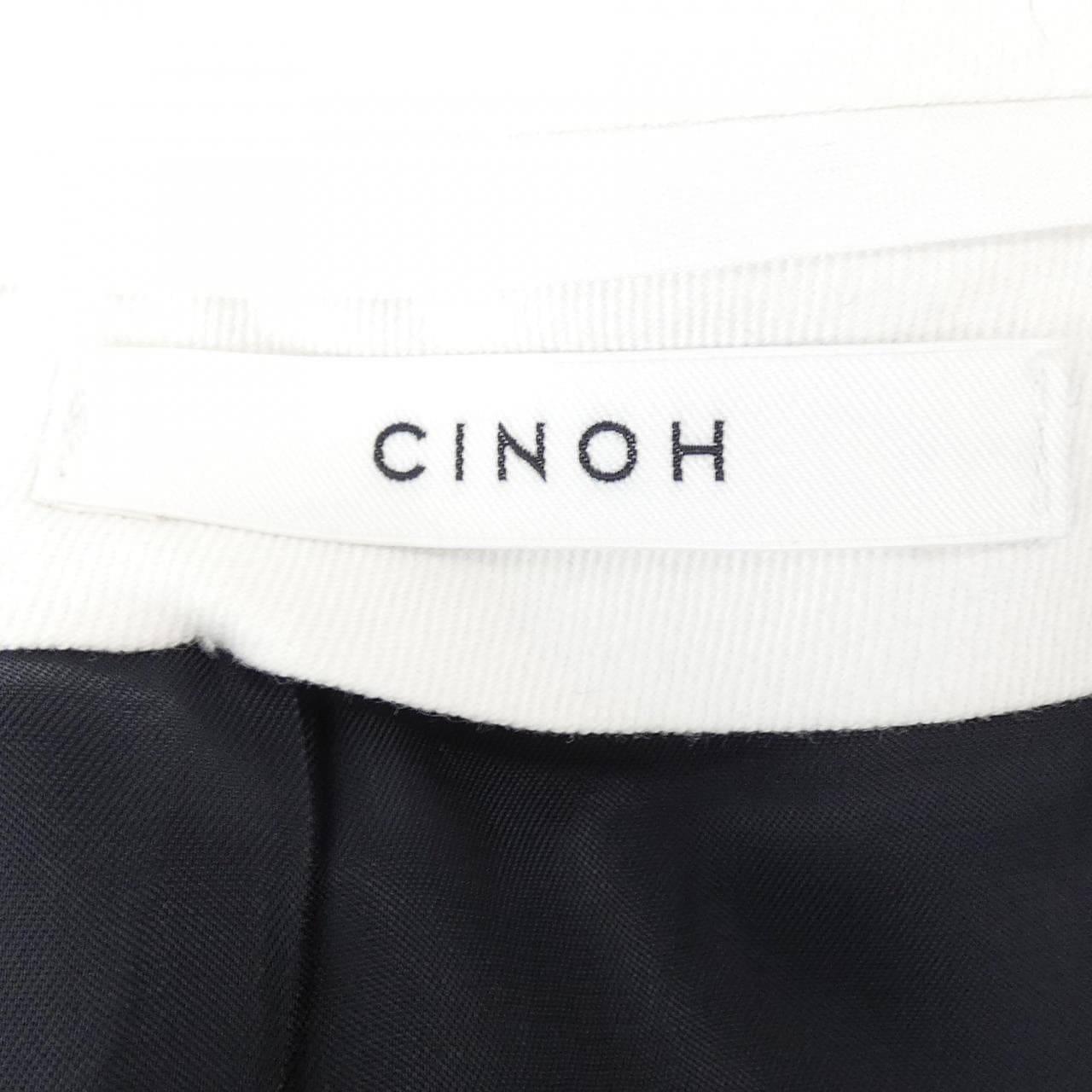 チノ CINOH パンツ