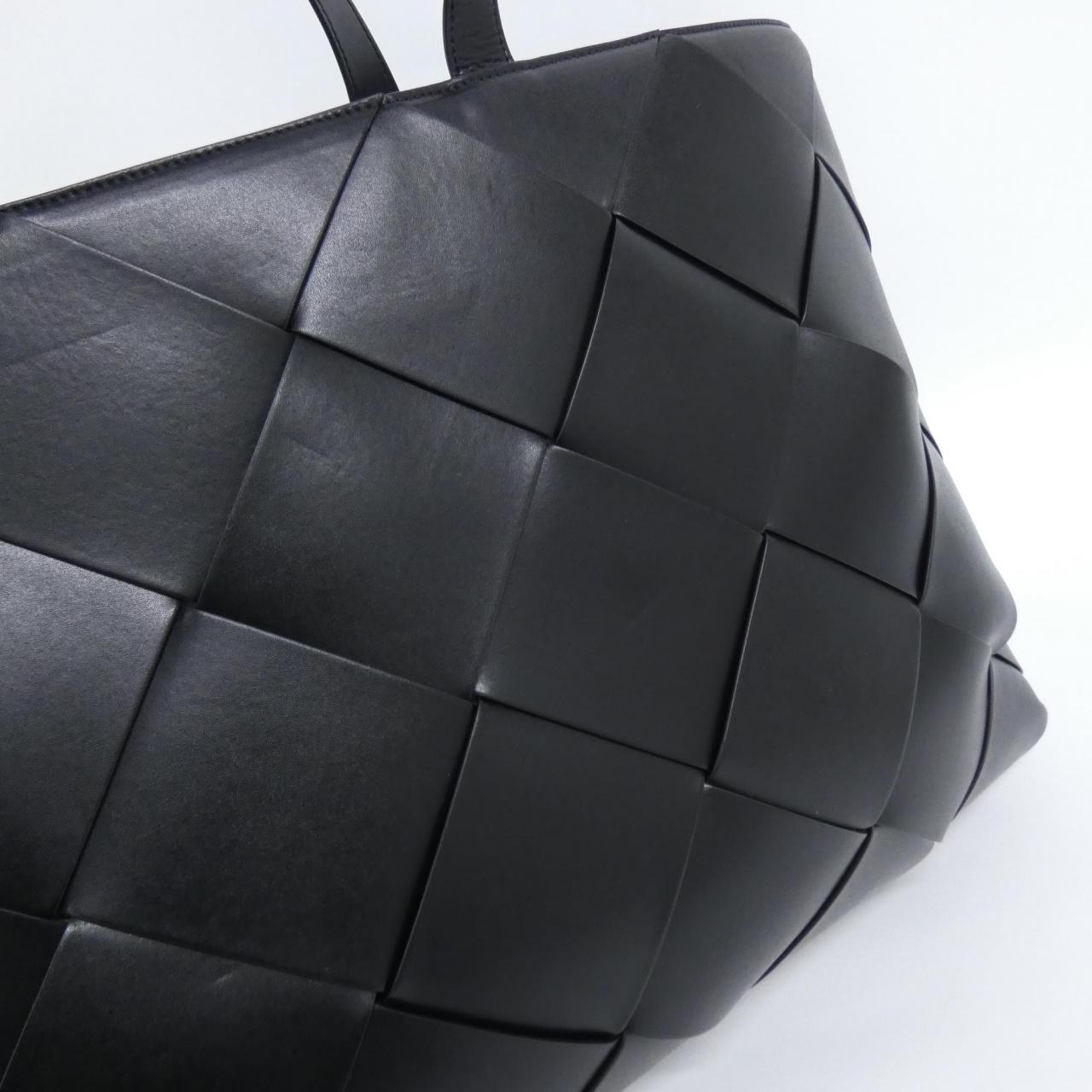 ボッテガヴェネタ バッグ