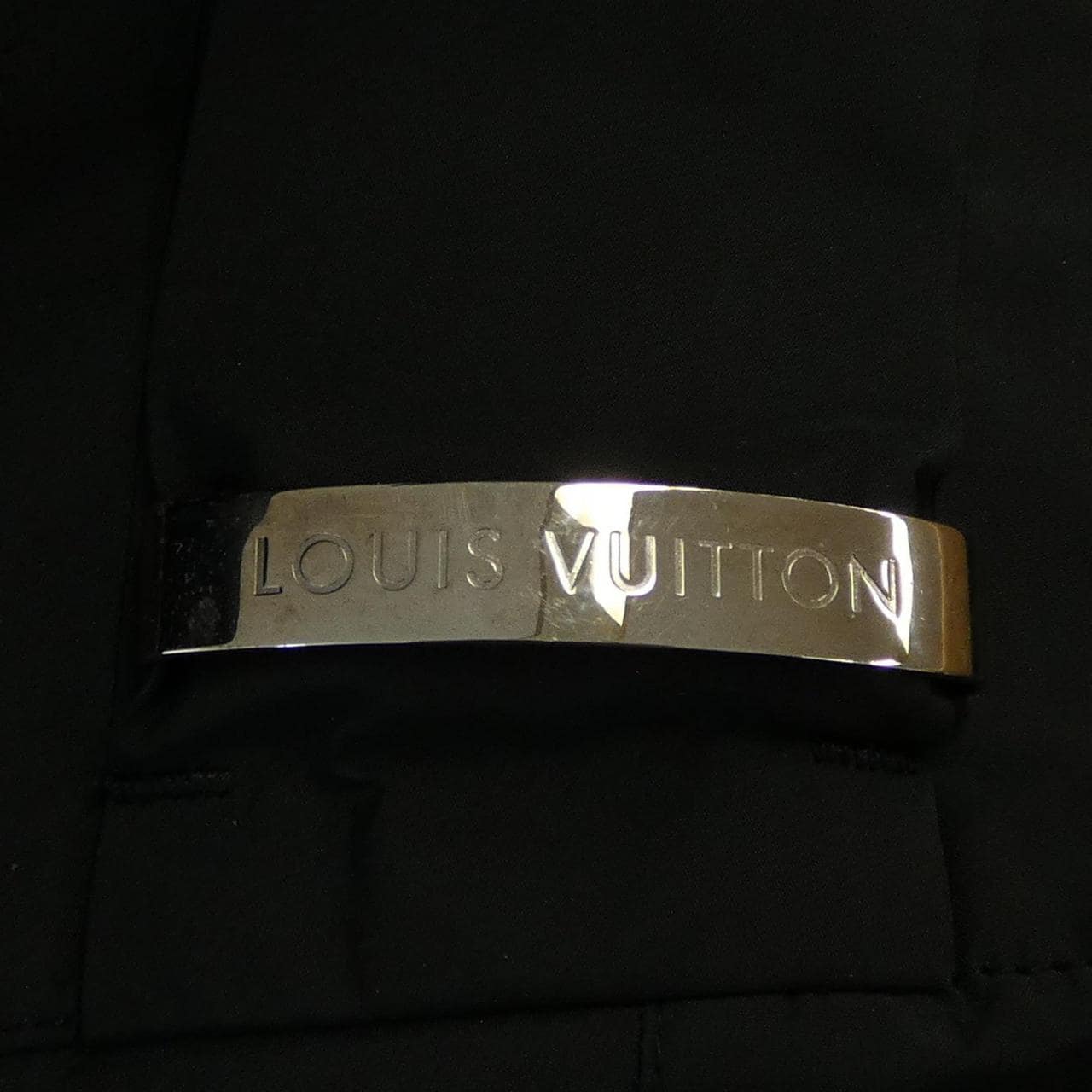 LOUIS VUITTON LOUIS VUITTON COURT