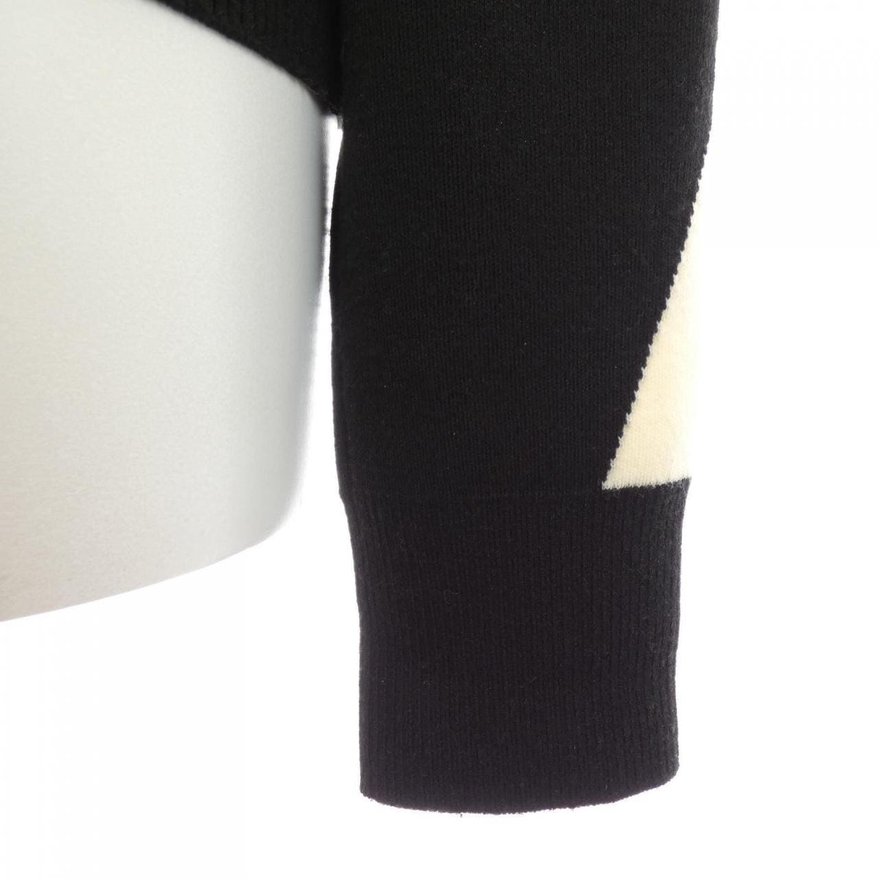 シャネル CHANEL LOOK6 P77802K11277 パーカー