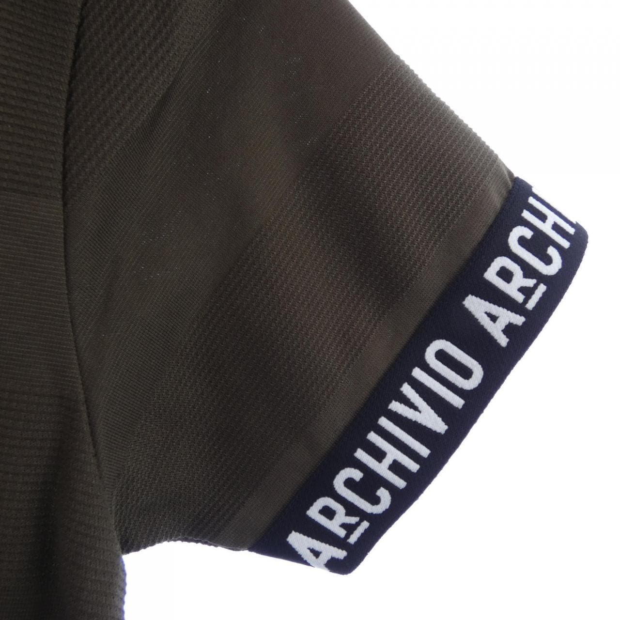アルチビオ ARCHIVIO トップス