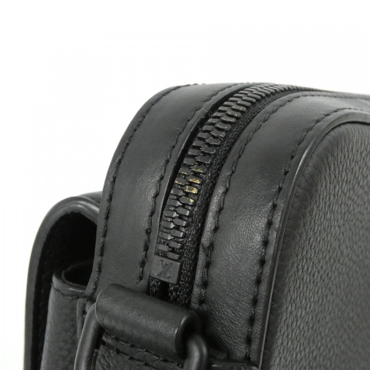 ルイヴィトン LVアエログラム ファストライン メッセンジャー M22482 ショルダーバッグ