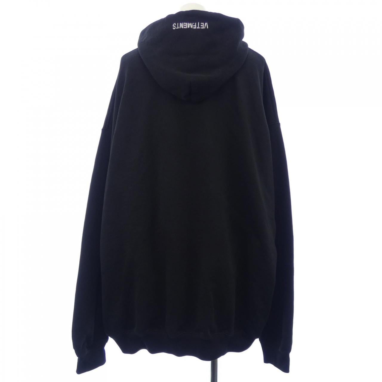 ヴェトモン VETEMENTS UE54HD700G パーカー