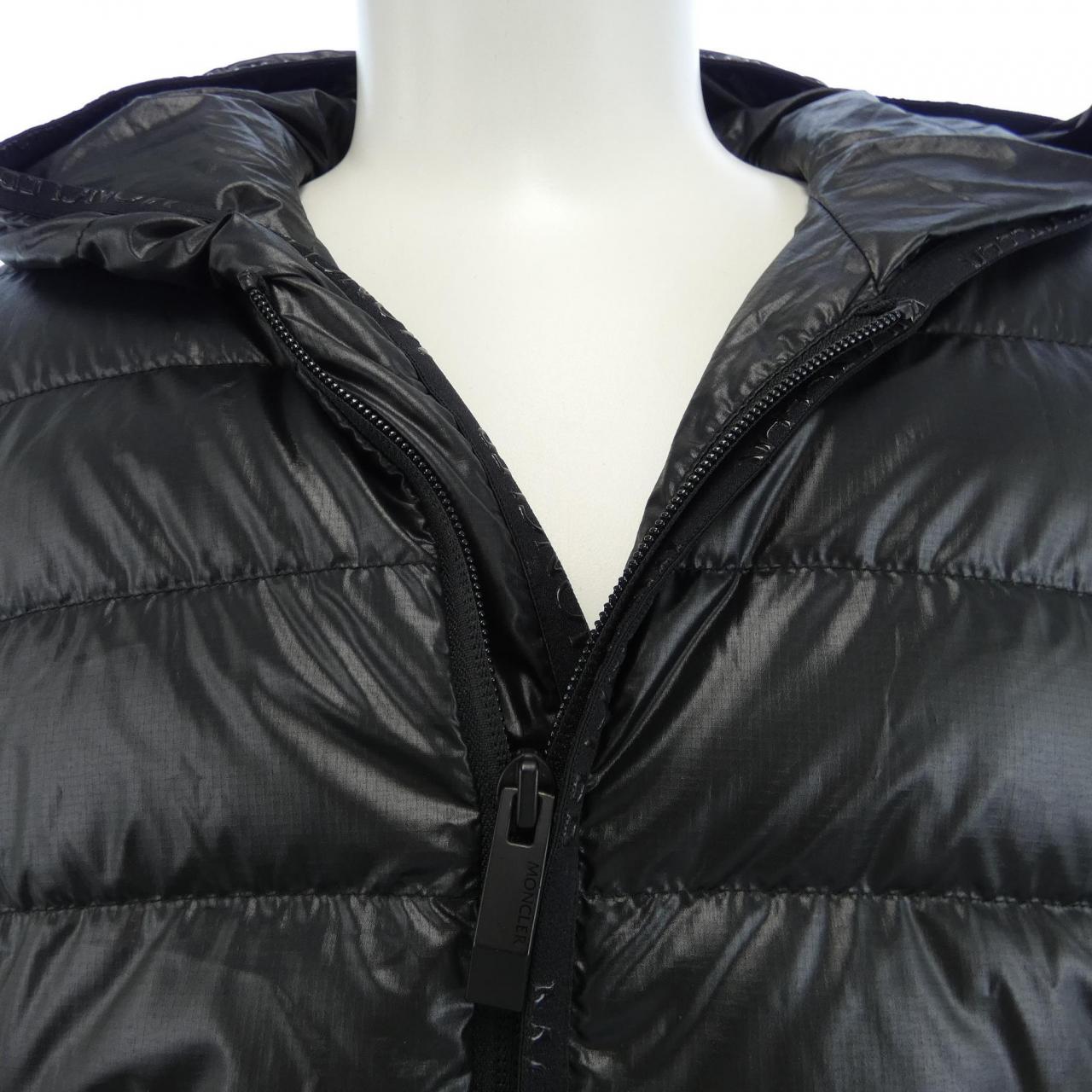MONCLER蒙克勒羽绒服