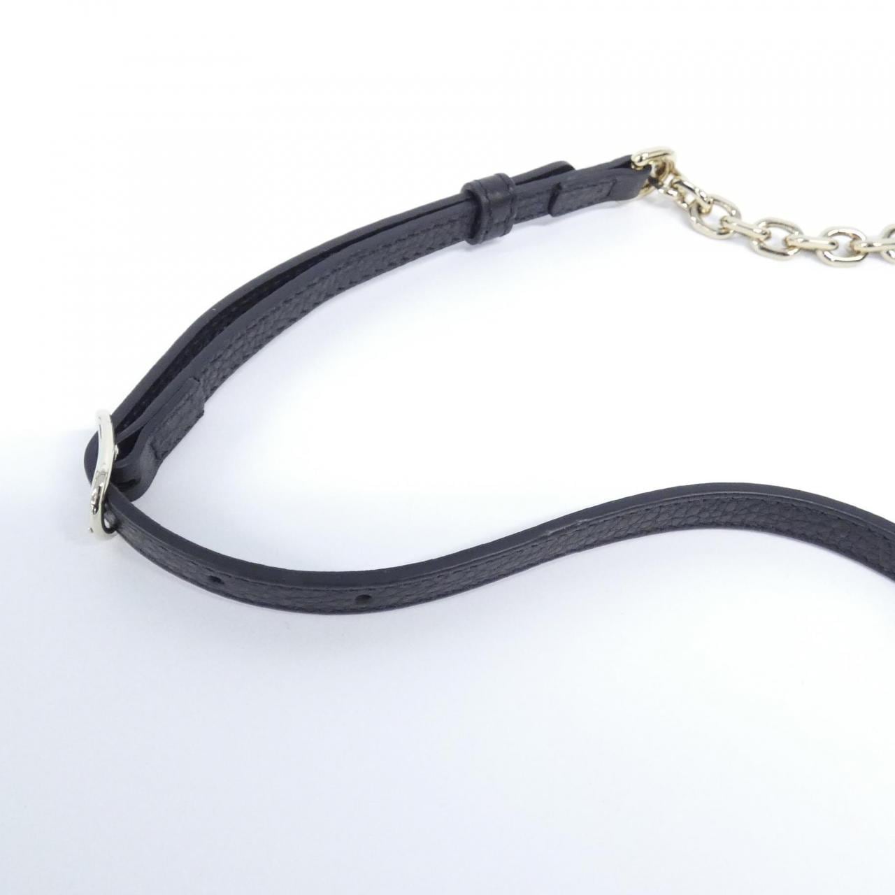 【新品】グッチ GG ENBLEM 818705 AAEEM チェーンウォレット