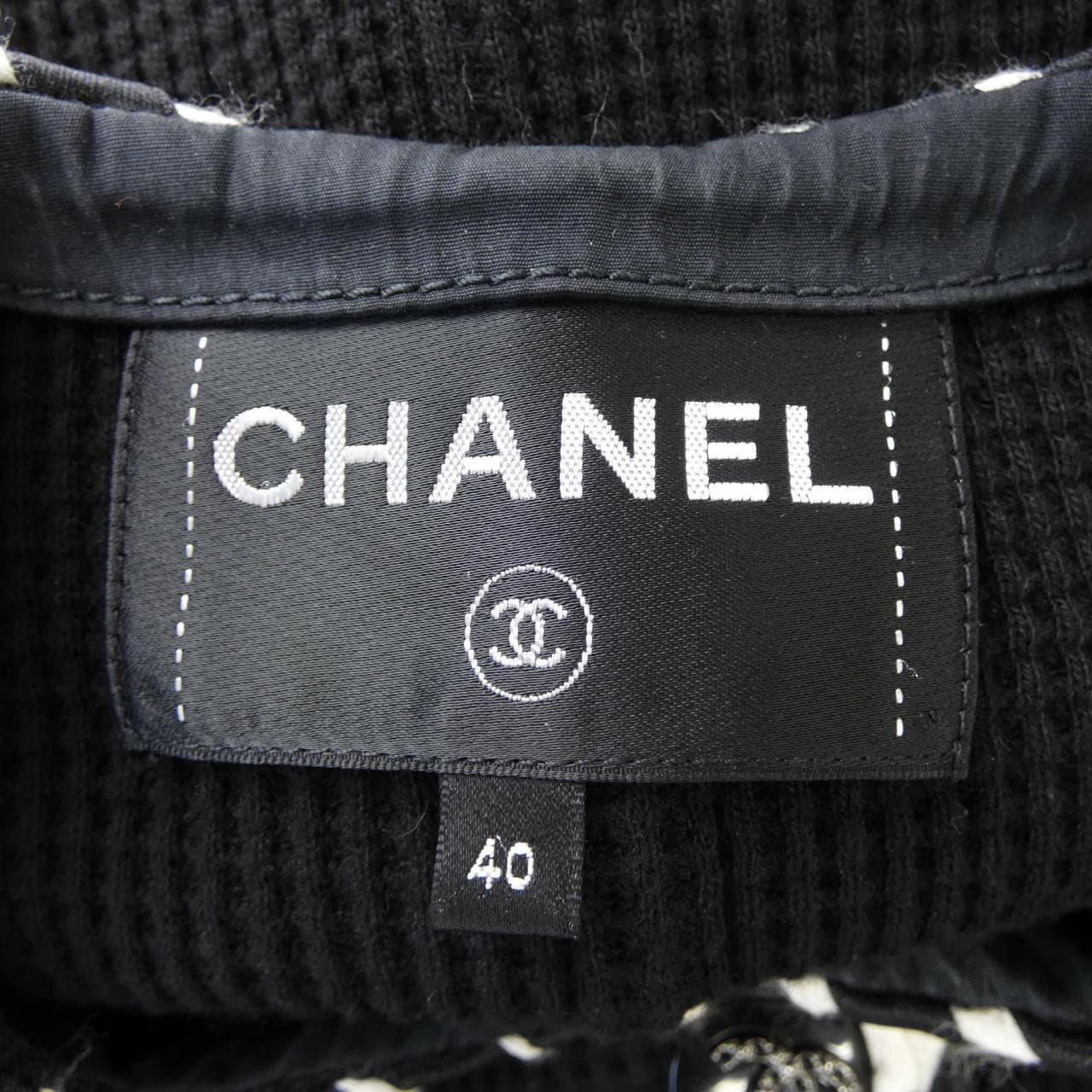 CHANEL CHANEL Collarless Jacket