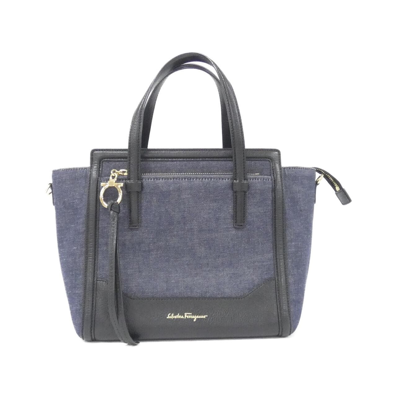 サルヴァトーレフェラガモ 21 F830 バッグ