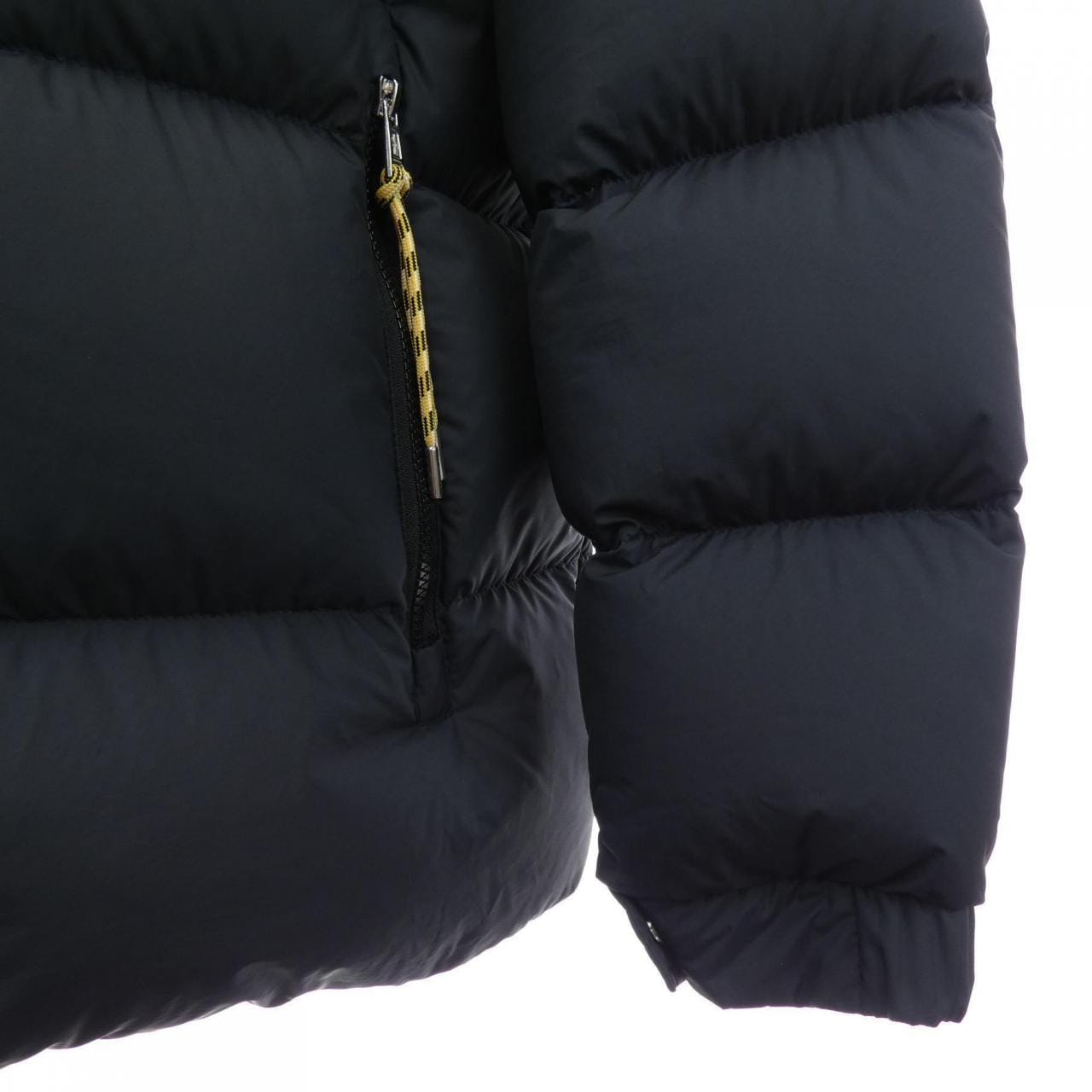 モンクレール MONCLER KATMAI ダウンジャケット