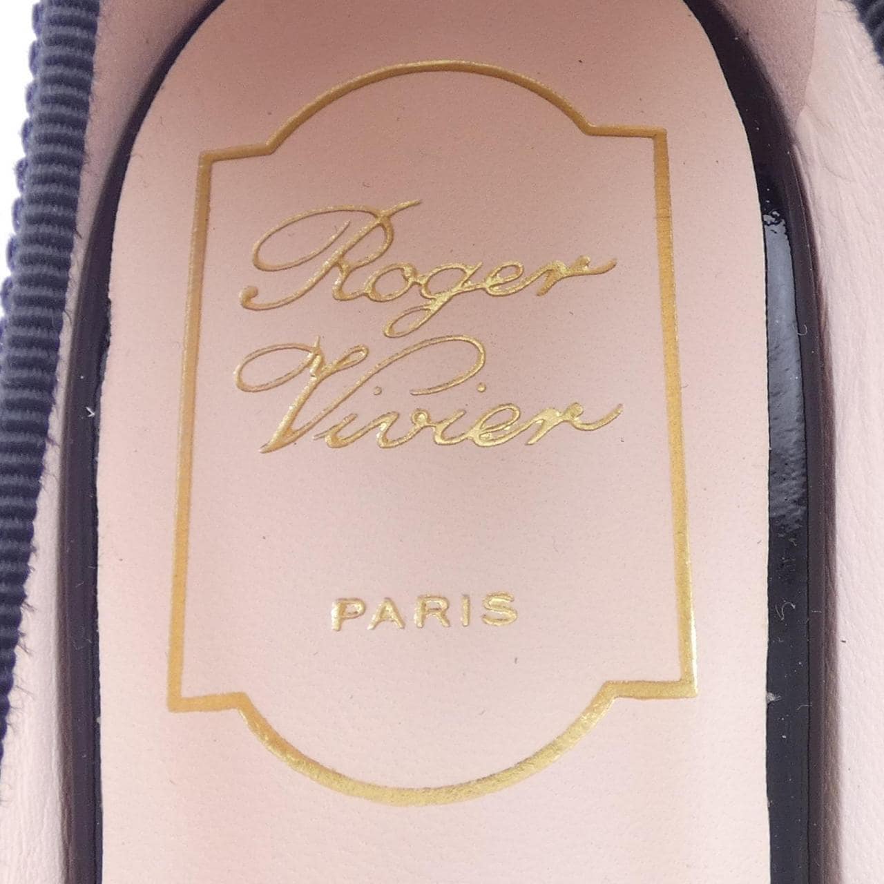 ロジェヴィヴィエ ROGER VIVIER パンプス