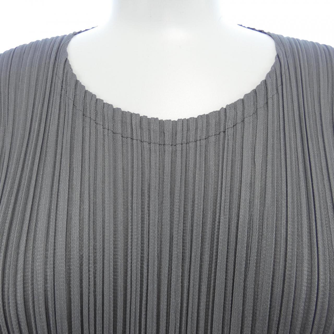 プリーツプリーズ PLEATS PLEASE トップス