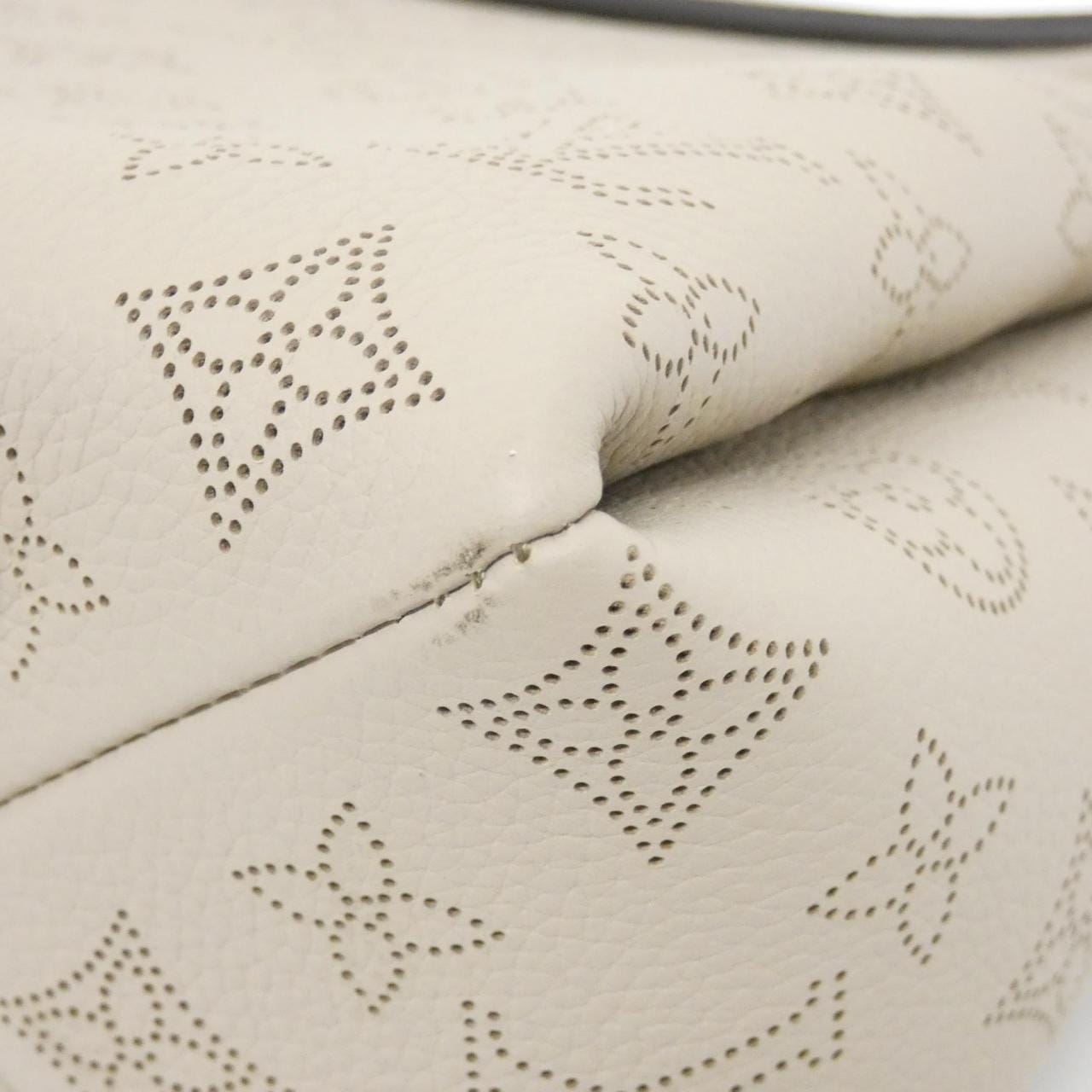 ルイヴィトン マヒナ ハンド イット オール PM M24255 ショルダーバッグ