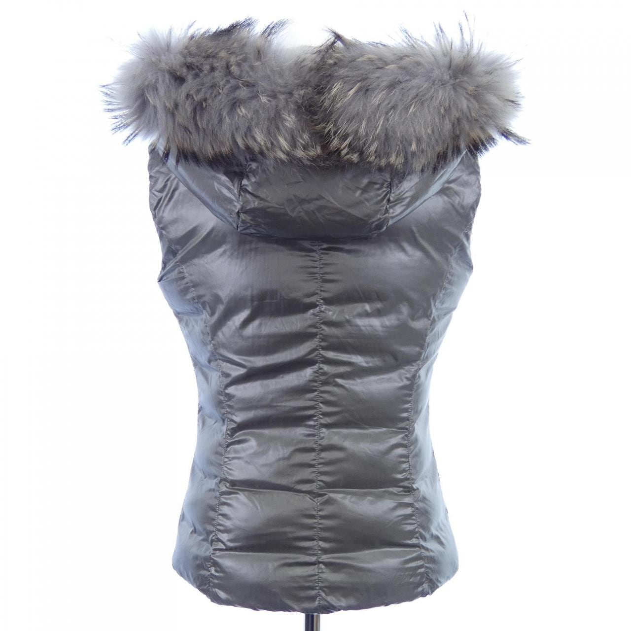 ヘルノ Herno PI10048D 12017 ダウンベスト