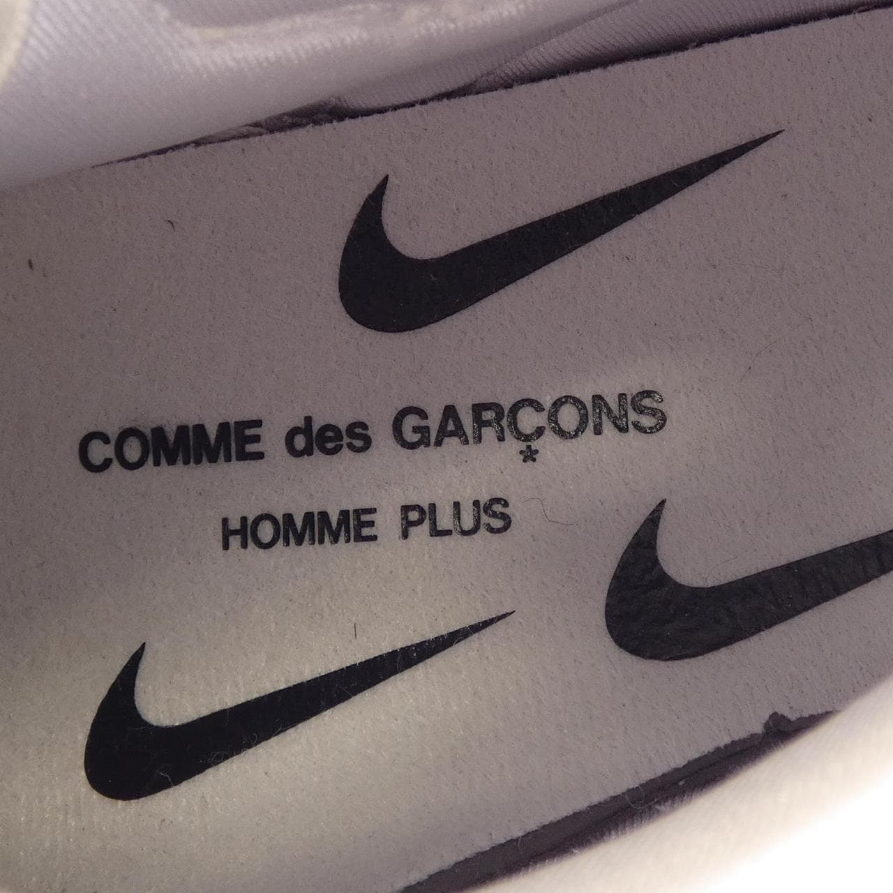 コムデギャルソン COMME des GARCONS DH0199-100 スニーカー