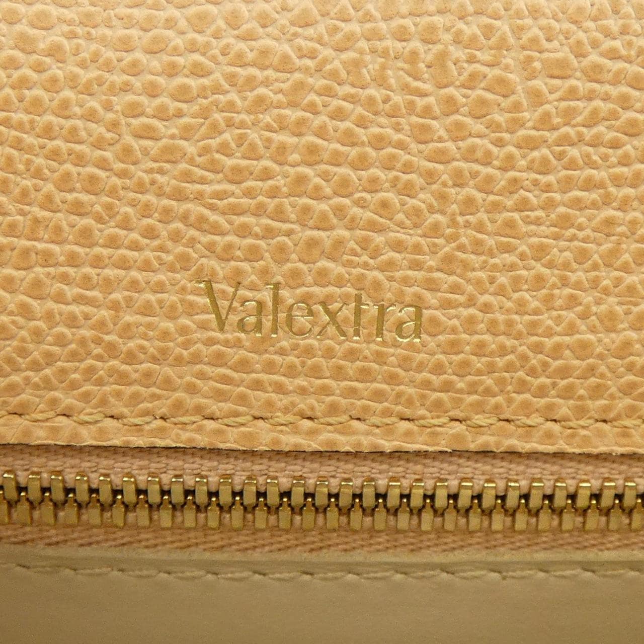 ヴァレクストラ VALEXTRA イジィデ ISIDE BAG