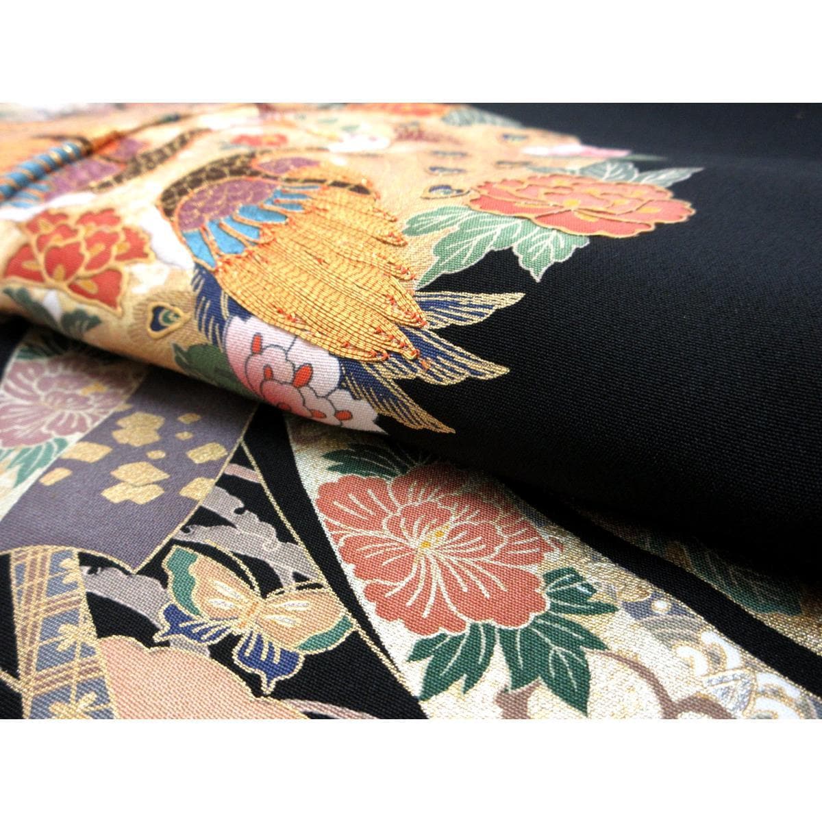 【未使用品】留袖　Ｋａｎｓａｉ　友禅金彩加工　下り藤