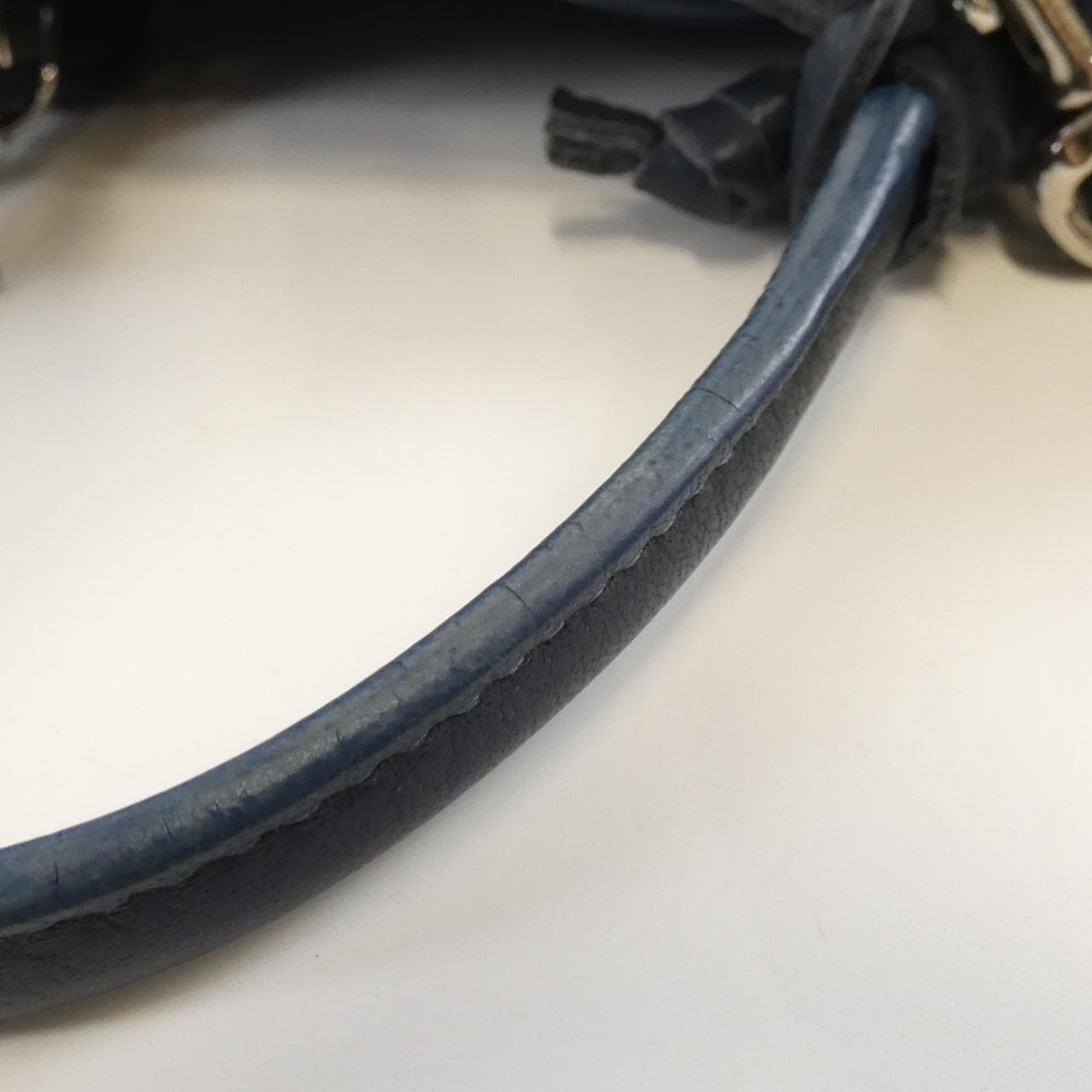 バレンシアガ ペーパー A6 ジップ アラウンド 370926 DLQ0N バッグ