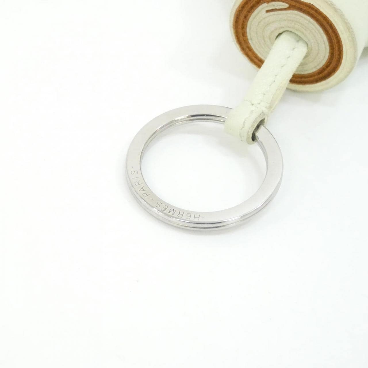 エルメス カルメン トリコロール 079018CJ キーリング