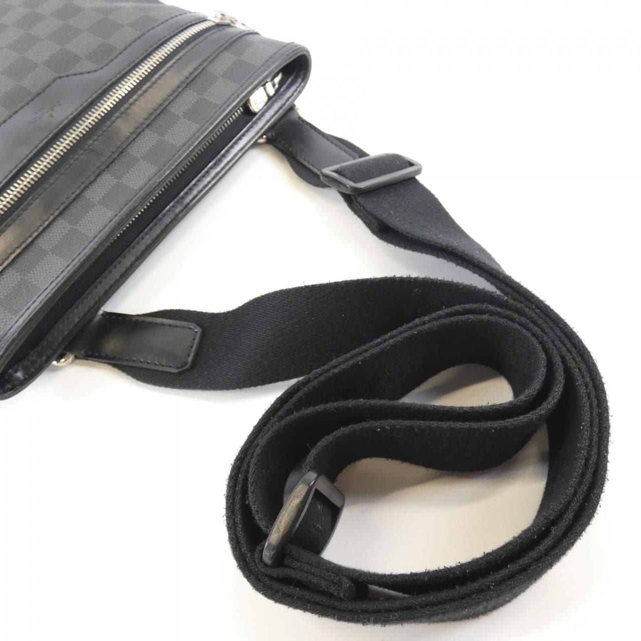 LOUIS VUITTON Damier Graphite Thomas N58028 Shoulder Bag