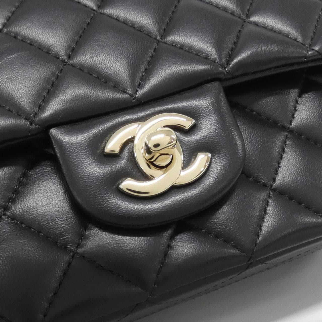CHANEL AS2431 包