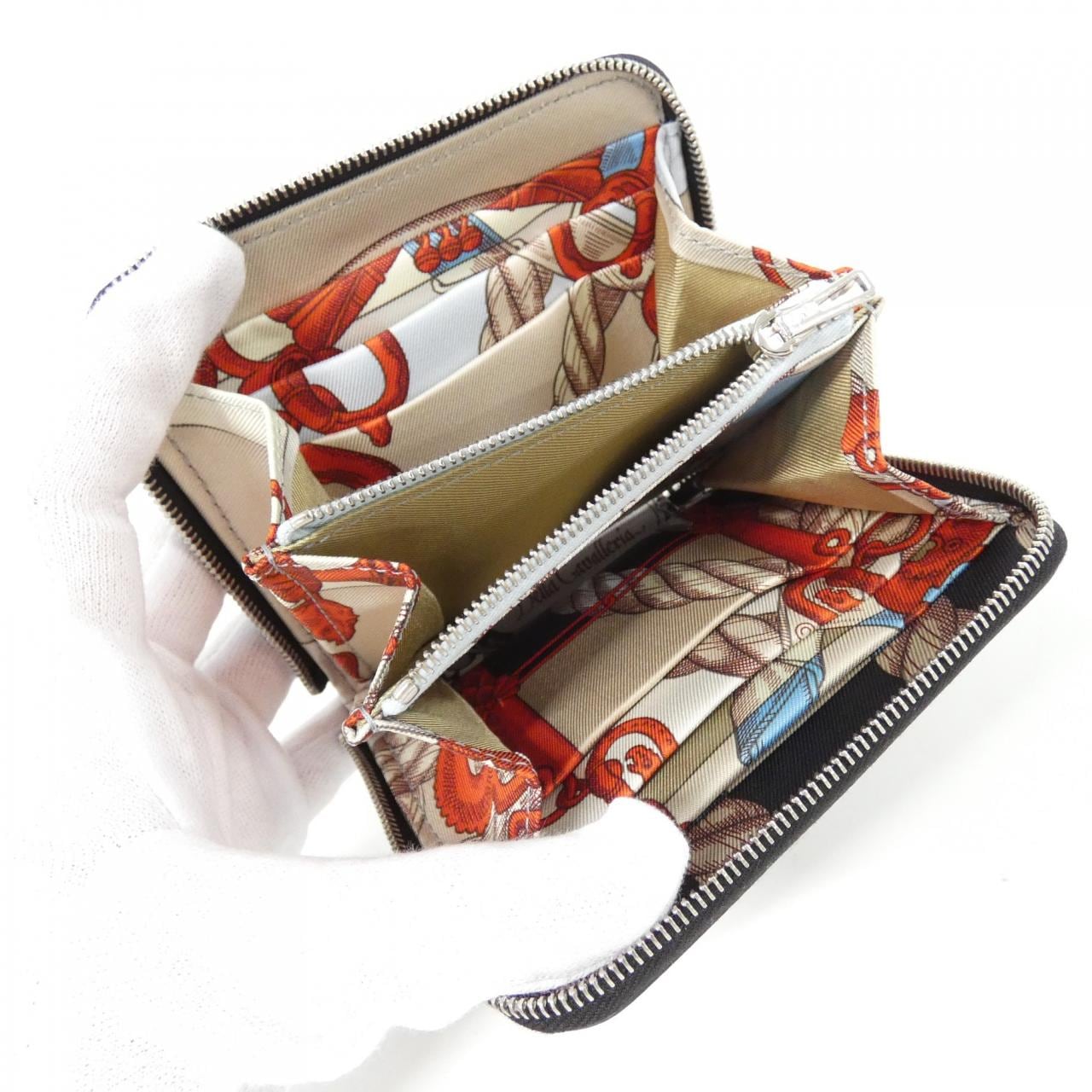 【未使用品】エルメス DELLA CAVALLERIA シルク イン コンパクト 069646CK 財布
