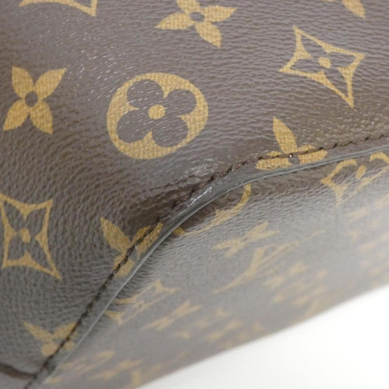 LOUIS VUITTON Monogram Neo Noe M44022 Shoulder Bag