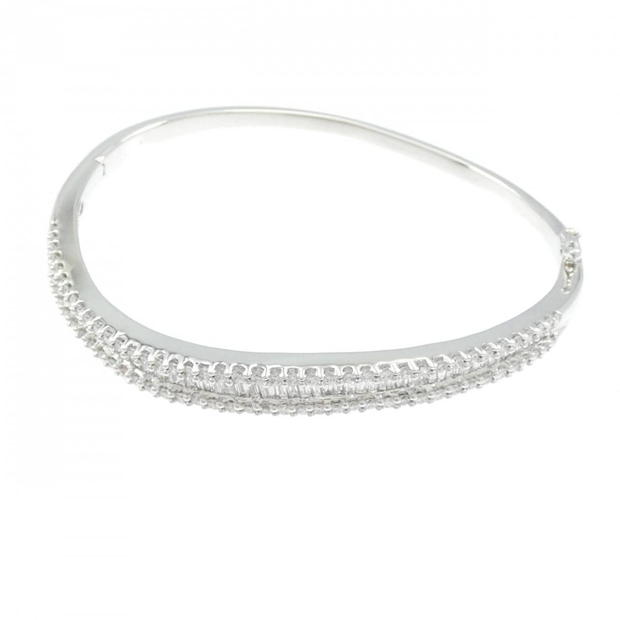 K18WG ダイヤモンド バングル 2.65CT