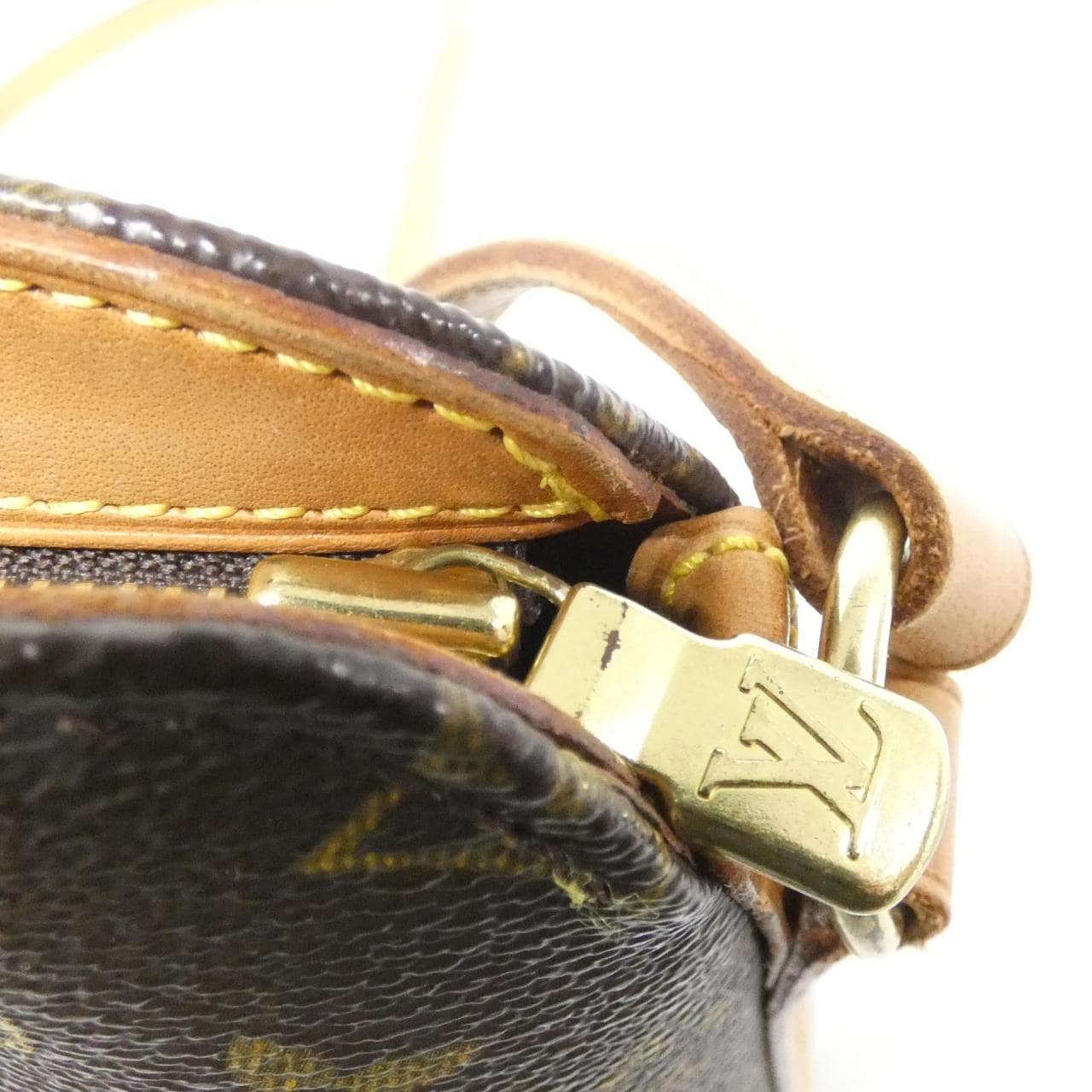 ルイヴィトン モノグラム ドルーオ M51290 ショルダーバッグ