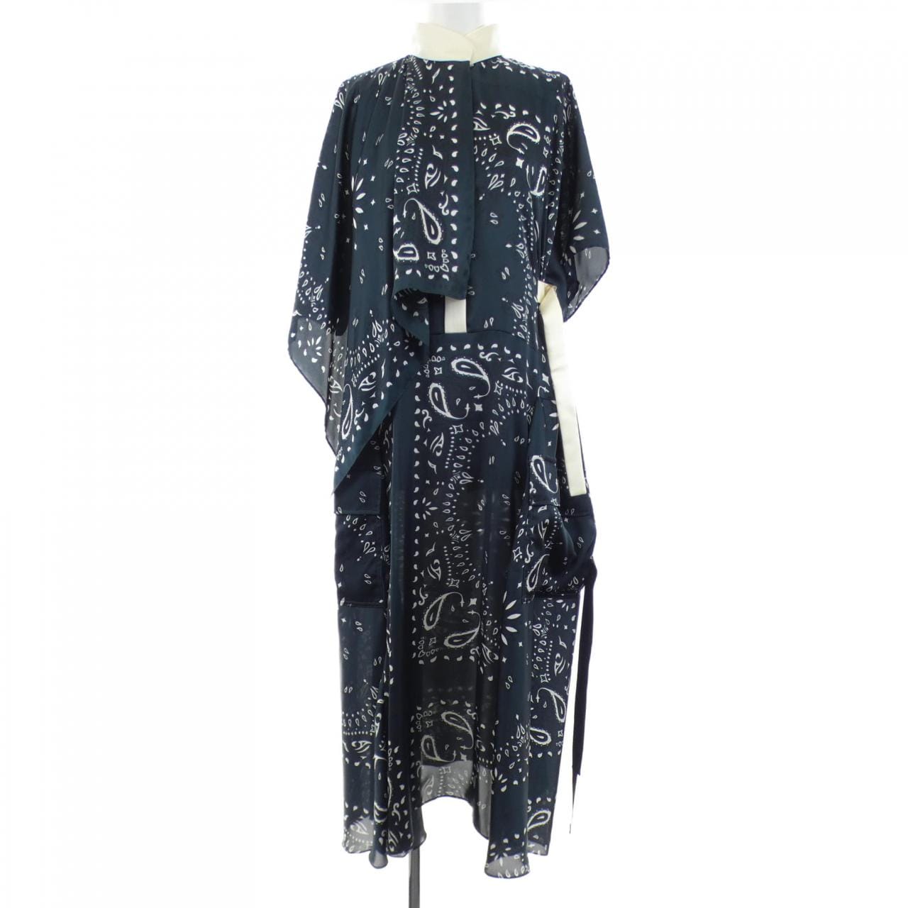 サカイ SACAI 22-05930 ワンピース