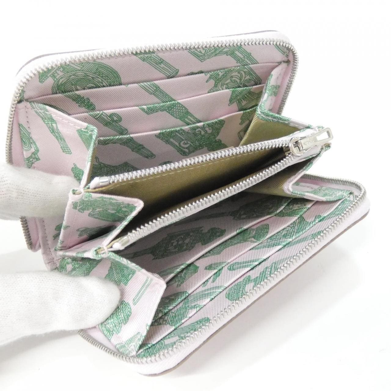 エルメス MERVILLEUSES LANTERNES シルク イン コンパクト 086387CK 財布
