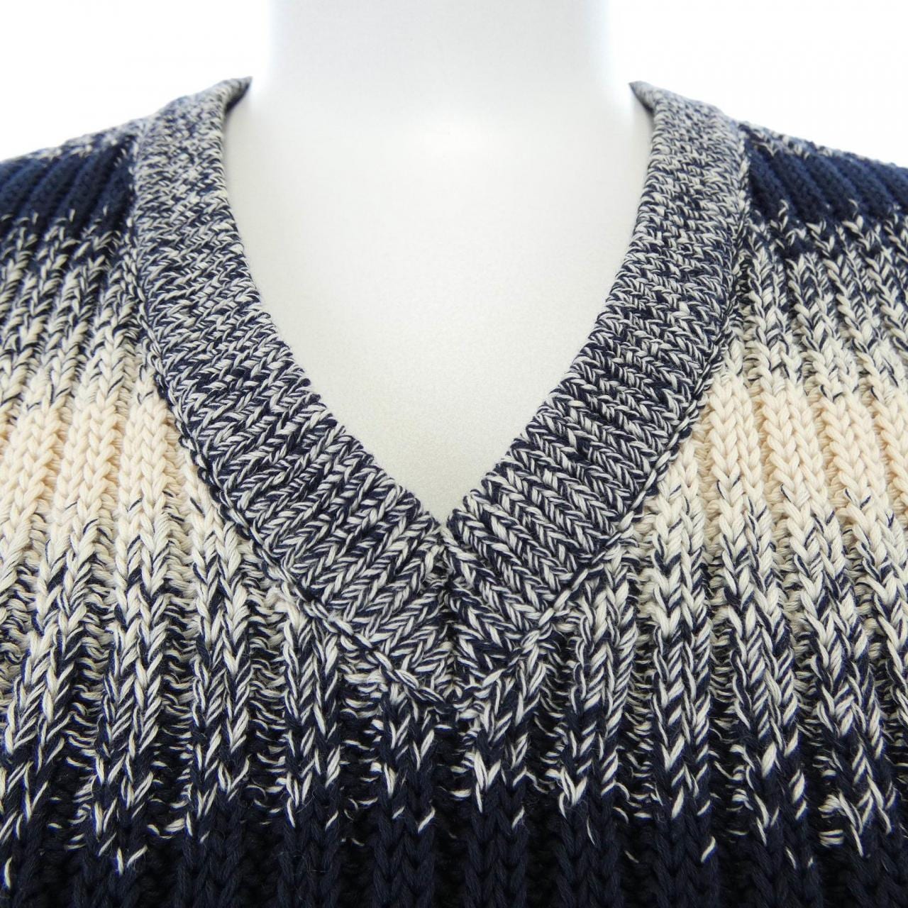 クリスチャンディオール CHRISTIAN DIOR 124T10AM720 ベスト