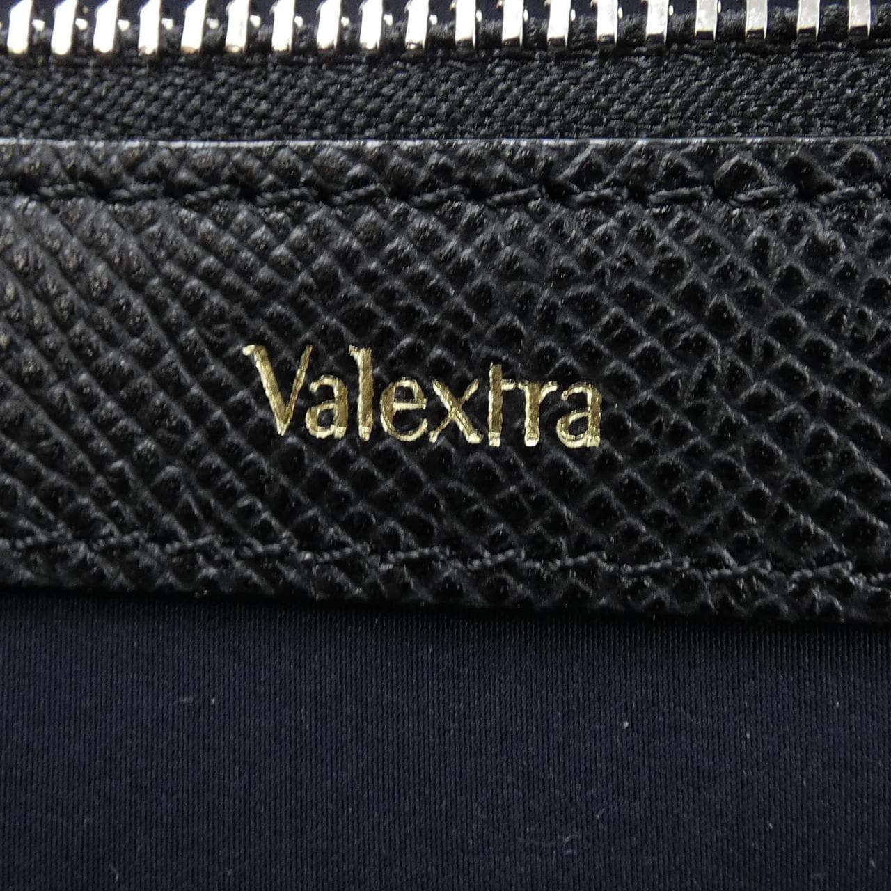 ヴァレクストラ VALEXTRA BAG