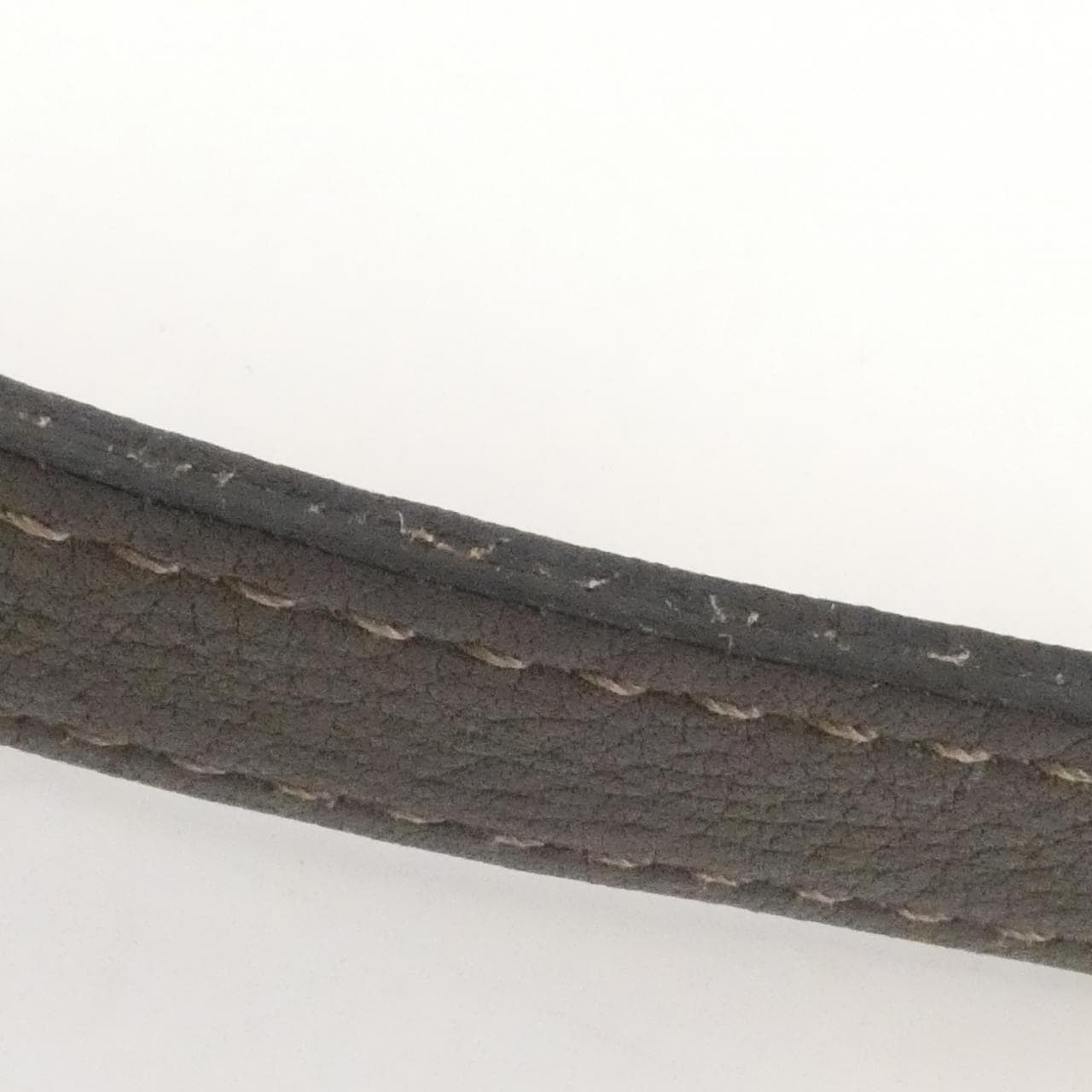 ルイヴィトン マヒナ XS M95768 ショルダーバッグ