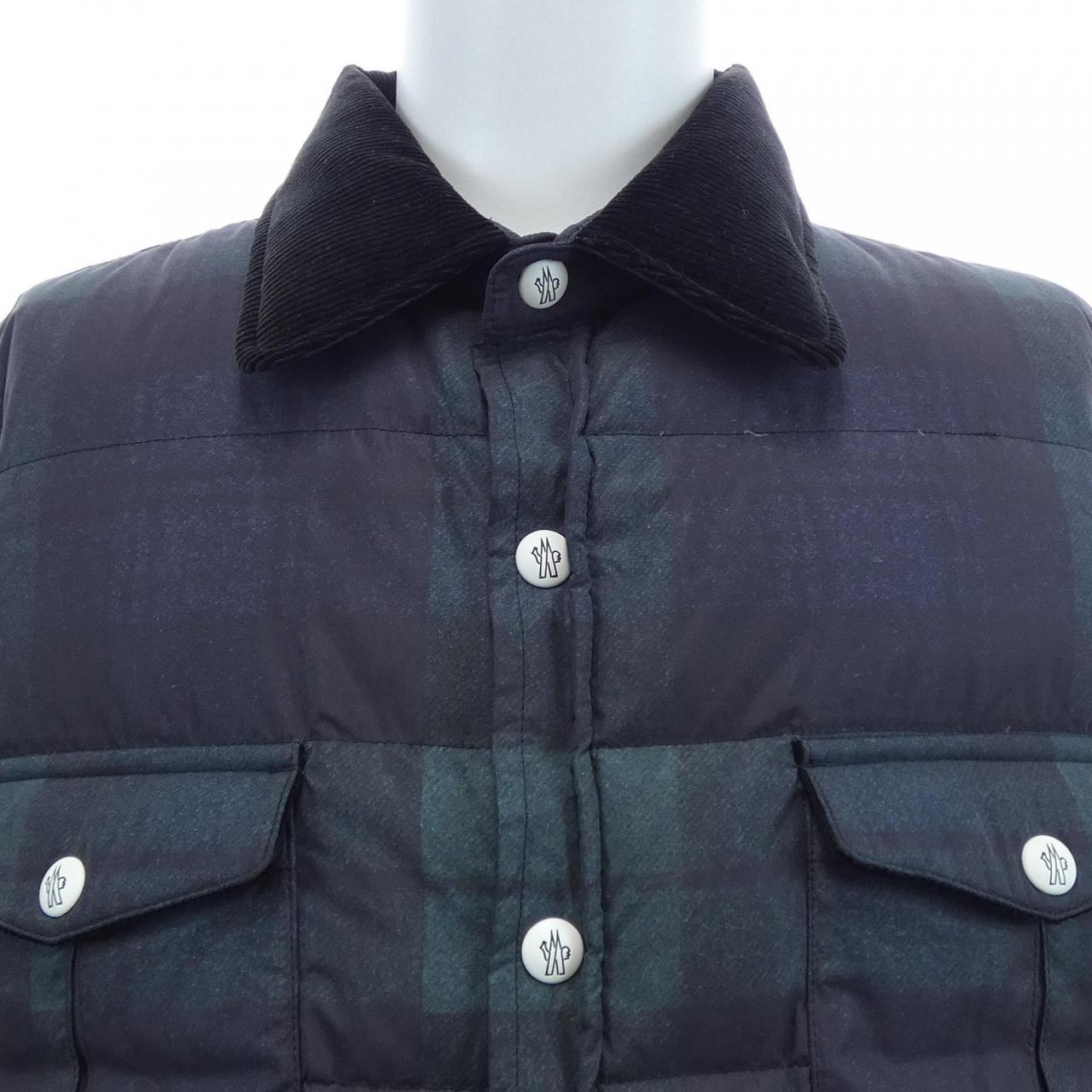 モンクレールガムブルー MONCLER GAMMEBLEU 23914031480 ダウンジャケット