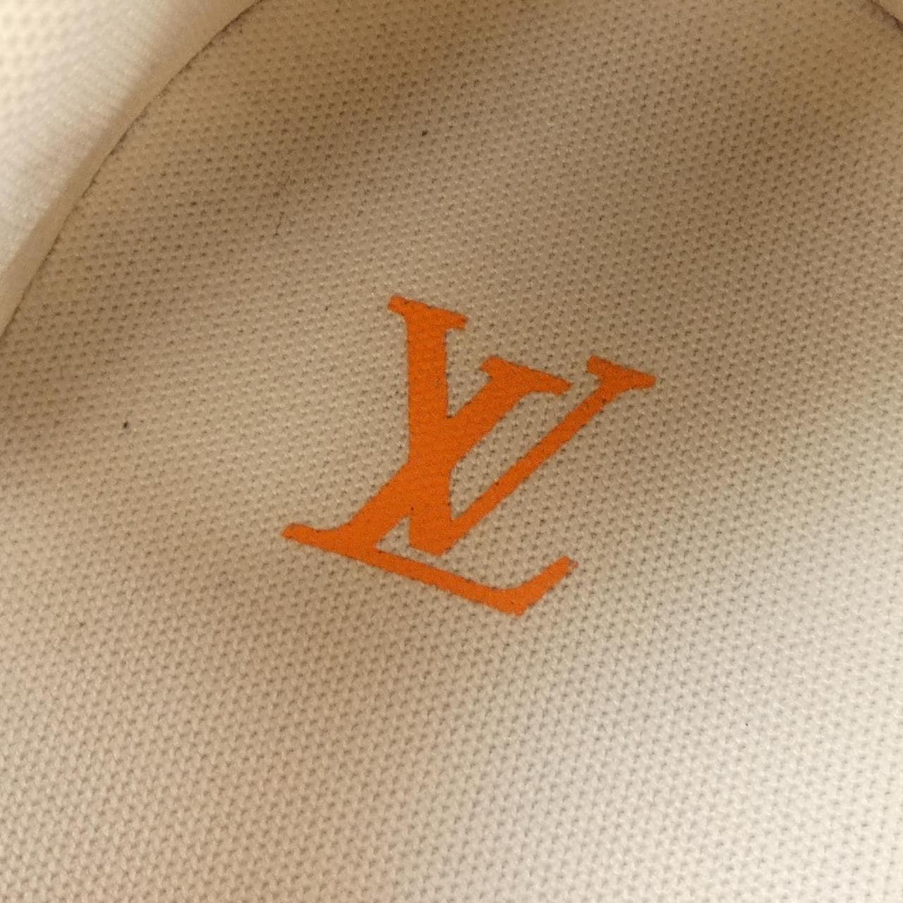 ルイヴィトン LOUIS VUITTON ランアウェイライン スニーカー