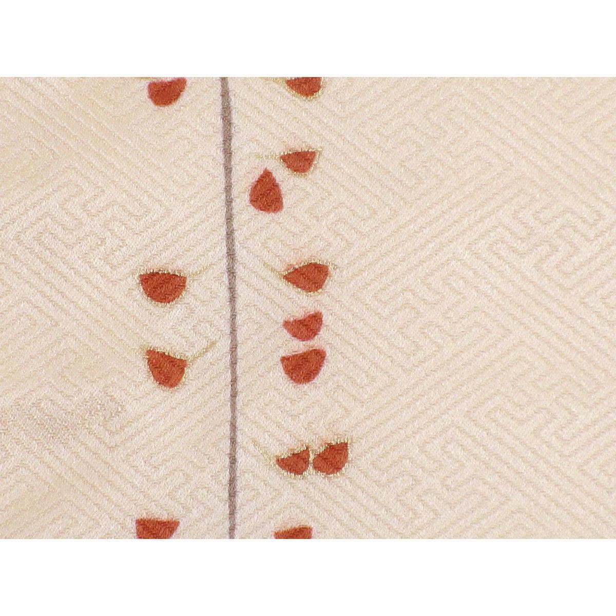 訪問着　友禅金彩加工　刺繍入り