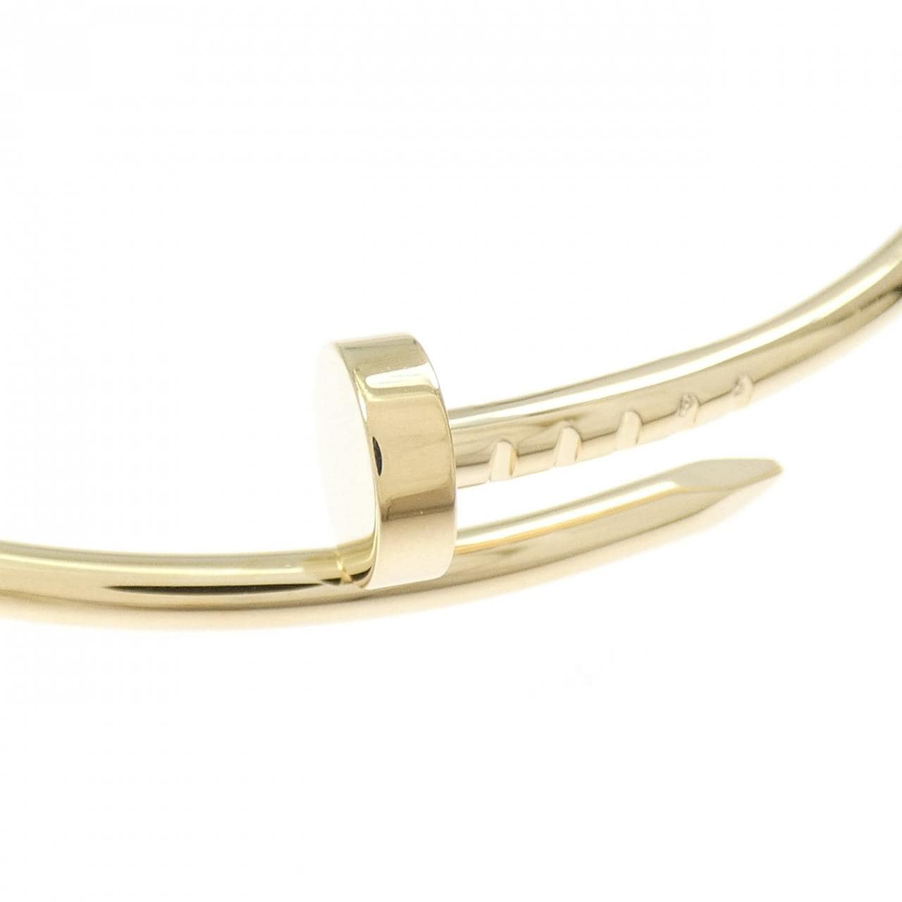 カルティエ ジュスト アン クル スモール バングル